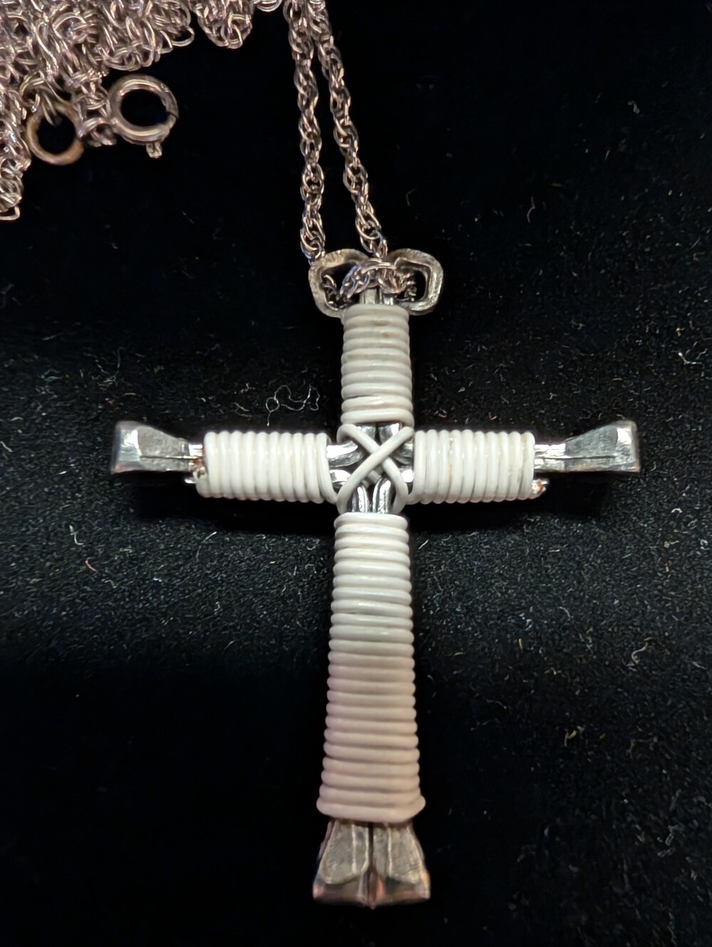 🆕 Garrett Malon BEAUTIFUL Cross Necklace.